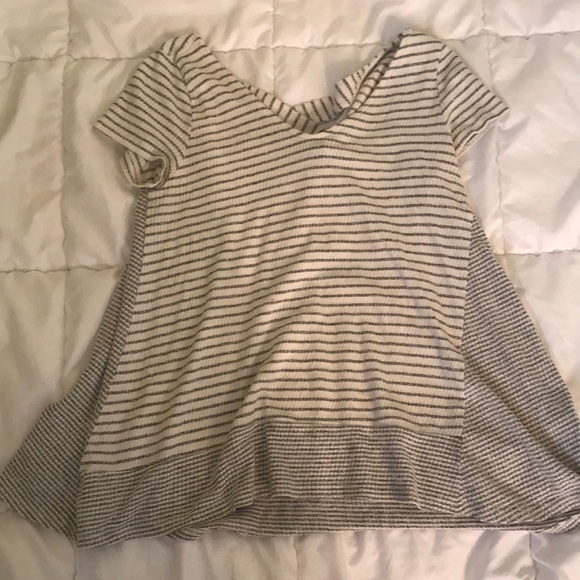Tops - This is a nice short perfect with any pant choice Tops - This is a nice short perfect with any pant choice
